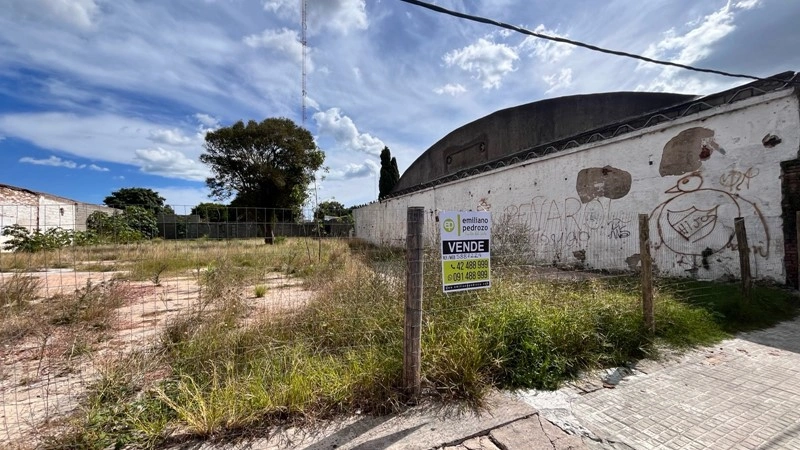 Земельный участок 1183 m2 в Монтевидео, Уругвай