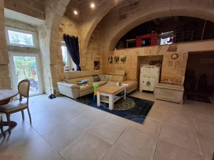 Уютный дом 3+1 в Корми, Мальта