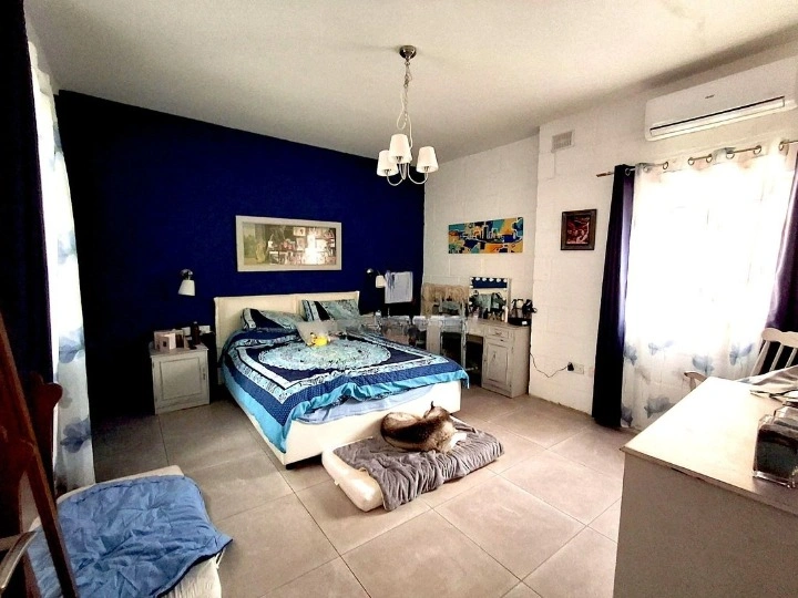 Уютный дом 3+1 в Корми, Мальта