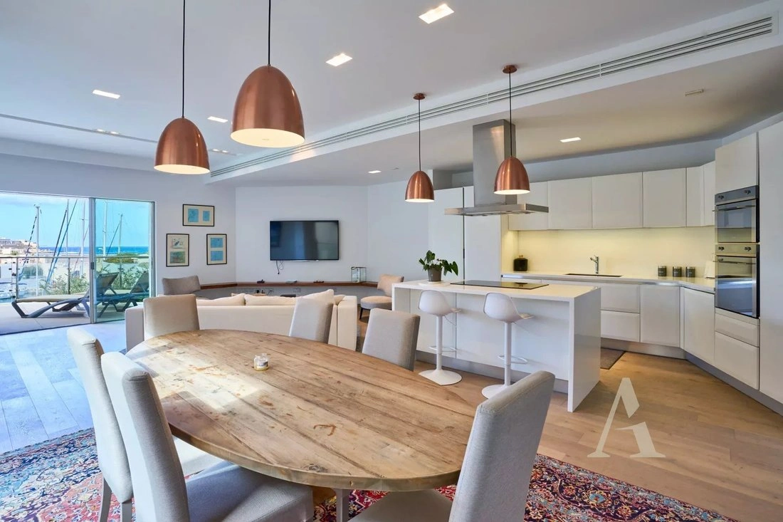 Семейный пентхаус 2+1 в Слиме, Мальта