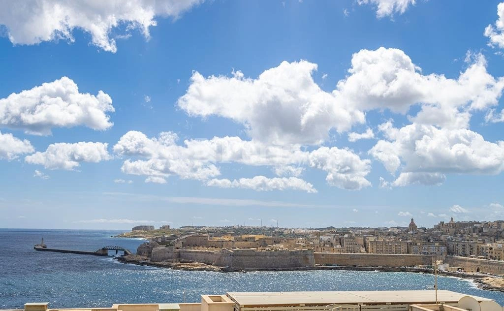 Меблированная квартира 210 м² в Слима, Мальта