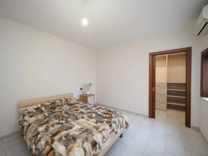 Просторная вилла 3+1 в Биркиркаре, Мальта