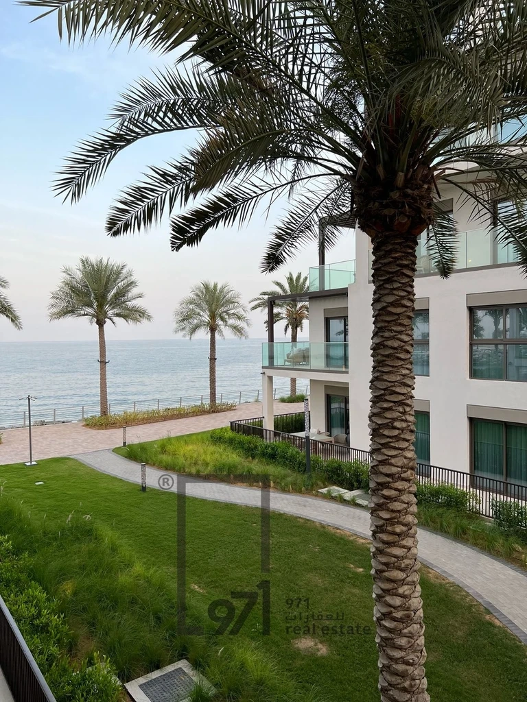 Современная меблированная квартира 2+1 в Фуджейре, ОАЭ