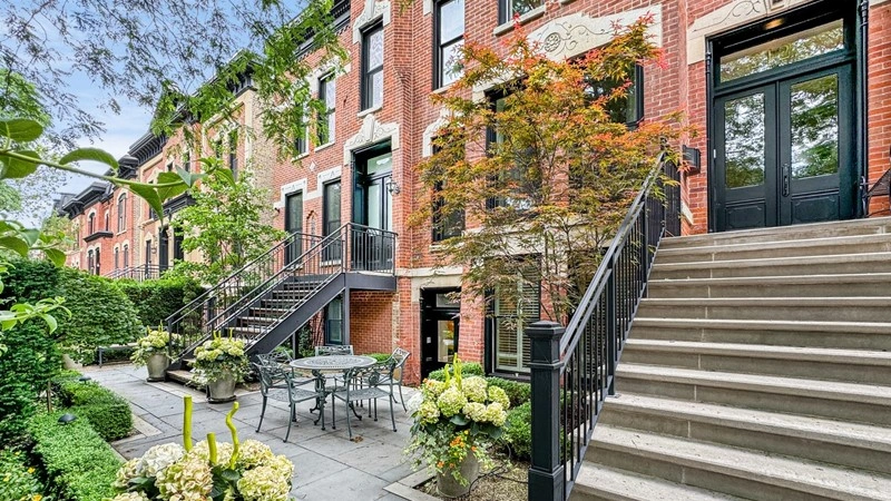 Роскошный дом с 10 спальнями в Чикаго, США