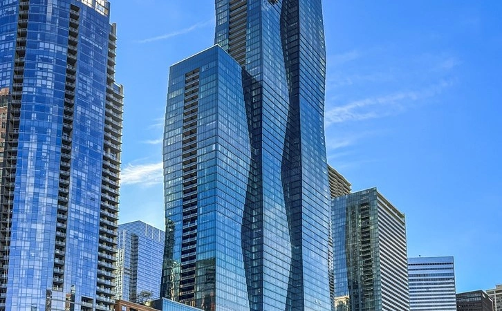 Престижная 12-спальная квартира в Чикаго, США