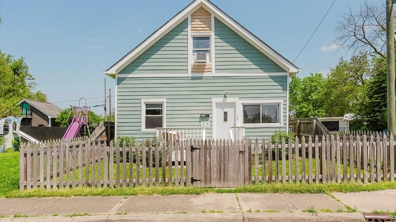 Просторный дом с тремя спальнями в Индианаполисе, США