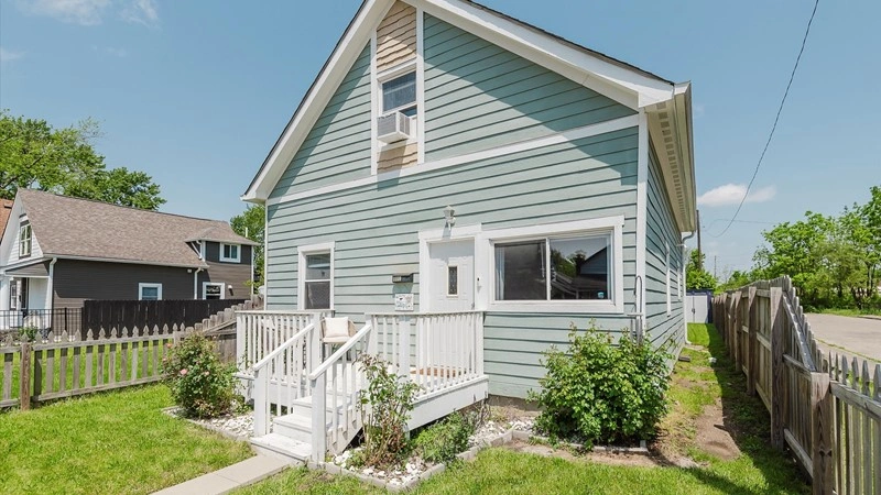 Просторный дом с тремя спальнями в Индианаполисе, США