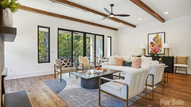 Просторная квартира 336 m2 в Шарлотте, США