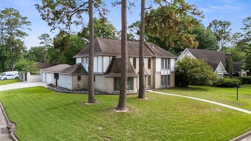 Просторный дом с 8 спальнями в Хьюстоне, США