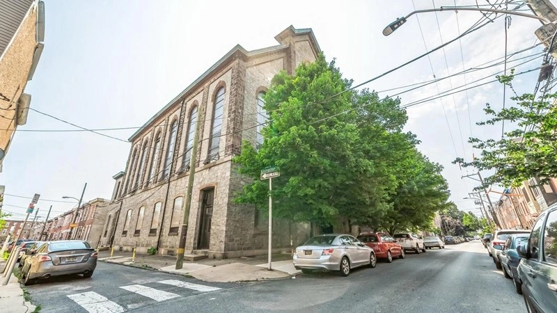 Просторный дом с 8 спальнями во Филадельфии, США