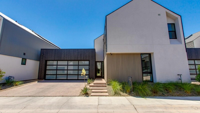 Просторный дом с четырьмя спальнями во Финиксе (США)