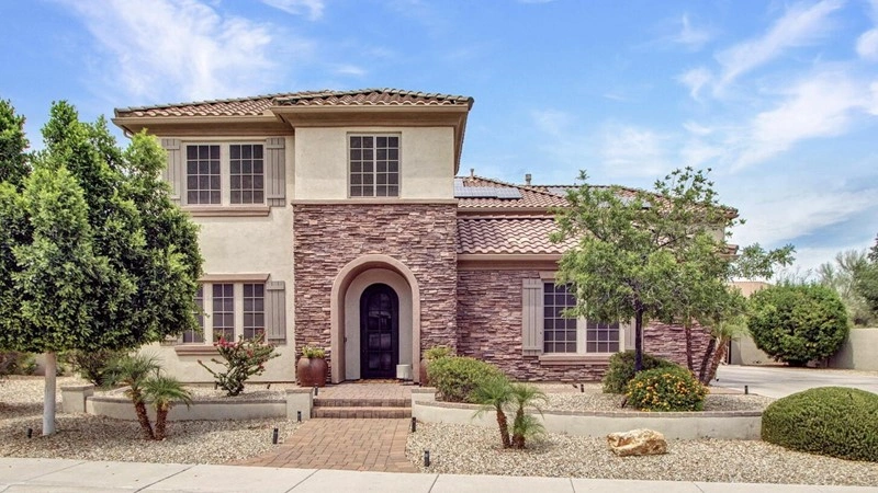 Современный 5-спальный дом в Финиксе, США