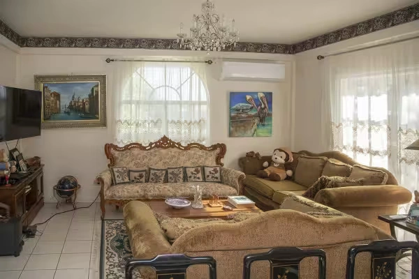 Уютный дом 8+1 в Сент-Джонсе, Антигуа и Барбуда