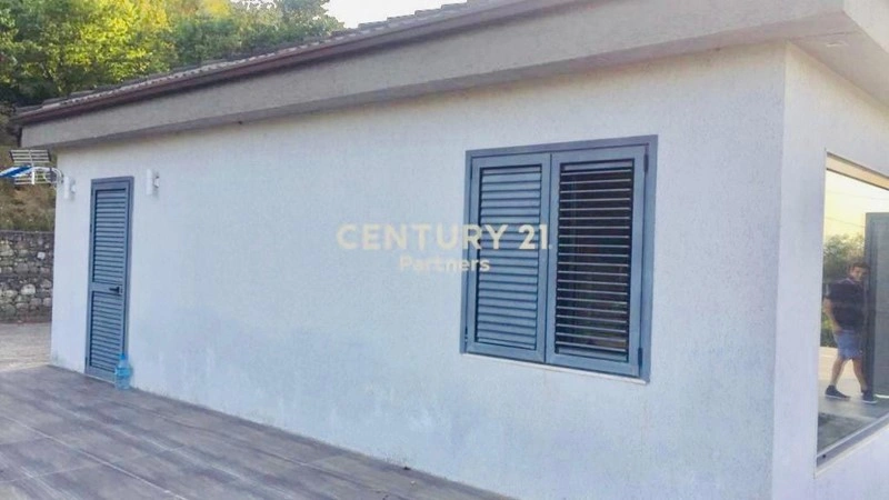 Современный дом 250 m² в Тиране, Албания