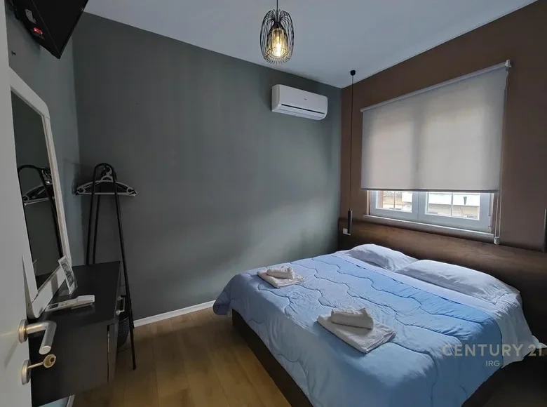 Просторный дуплекс 168 m2 в Тиране, Албания