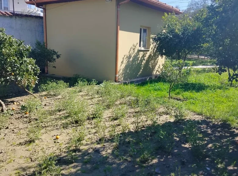 Просторный дом 584 м² в Эльбасане, Албания