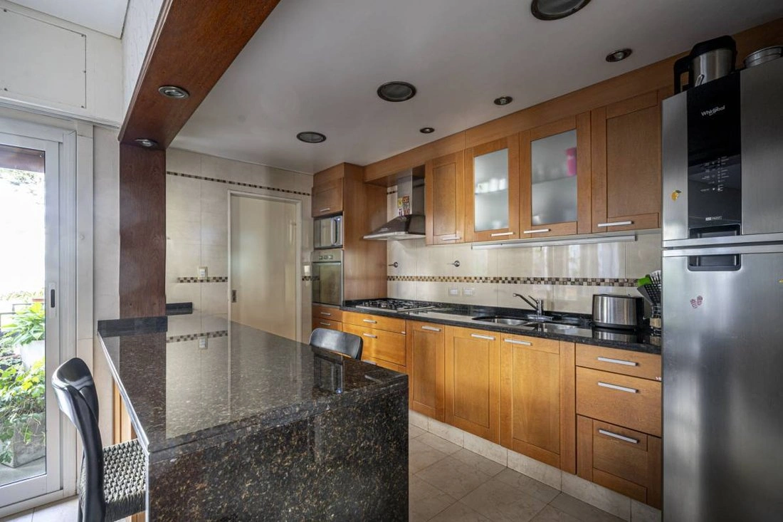 Дом 319 m2 с террасой в Буэнос-Айресе, Аргентина