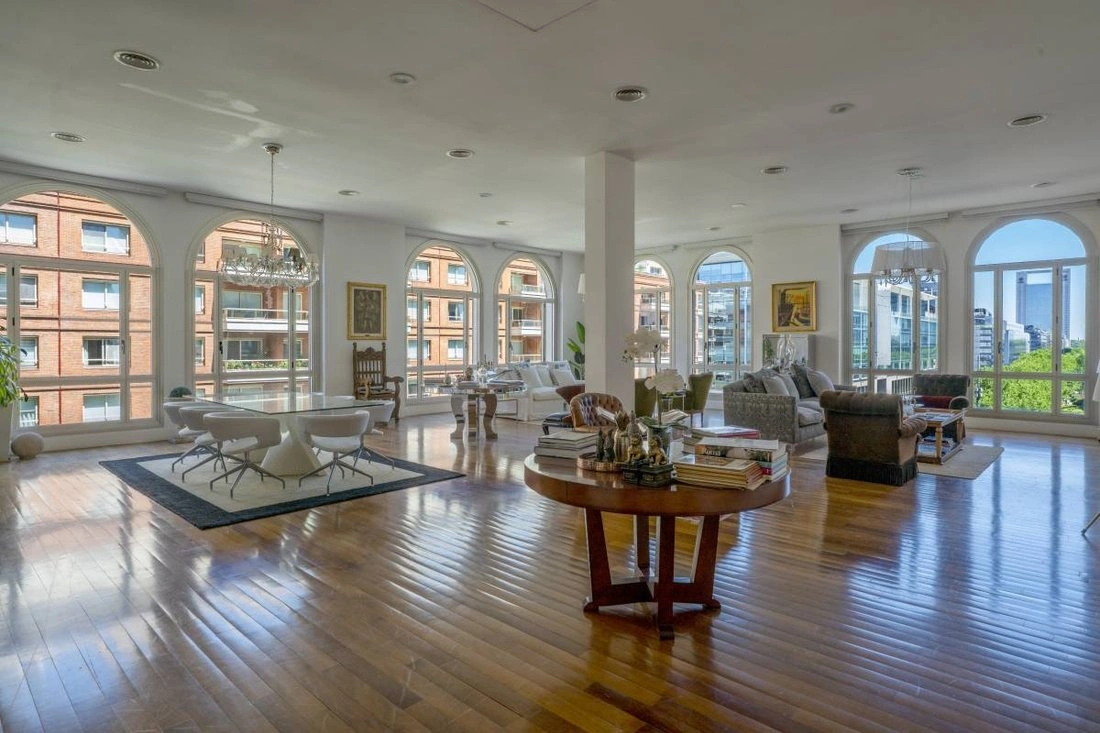 Квартира 267 m2 с открытым парковочным местом в Буэнос-Айресе, Аргентина