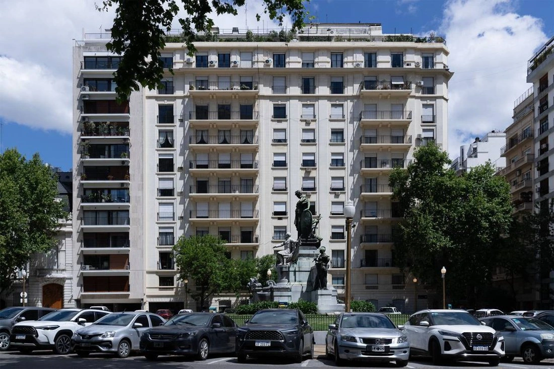 Квартира 628 m2 с камином в Буэнос-Айресе, Аргентина