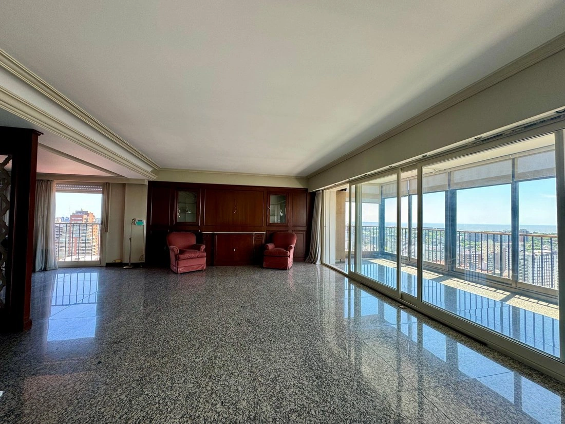 Дуплекс 590 м² с садом в Буэнос-Айресе, Аргентина