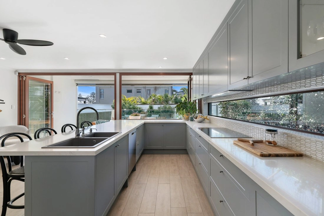 Квартира с 5 спальнями на Голд-Косте, Австралия