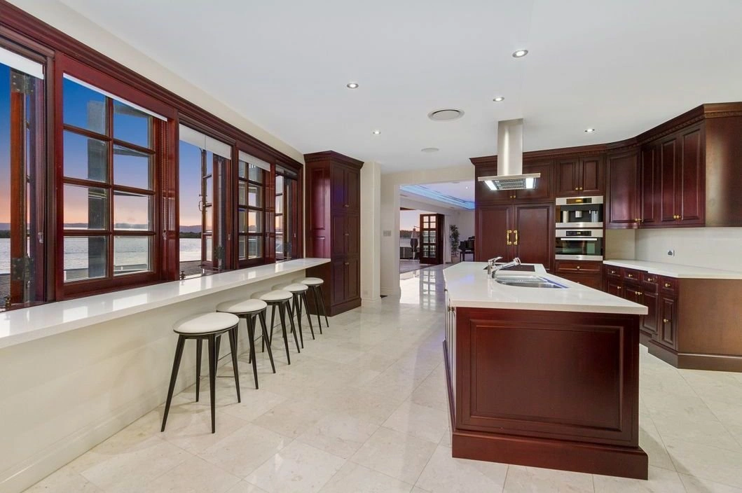 Дом 2428 m2 в Голд‑Косте, Австралия