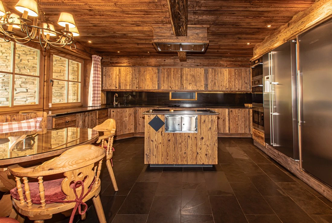 Дом 1000 m2 в Тироле, Австрия