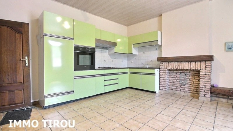 Обновлённый дом 3+1 в Шарлеруа, Бельгия