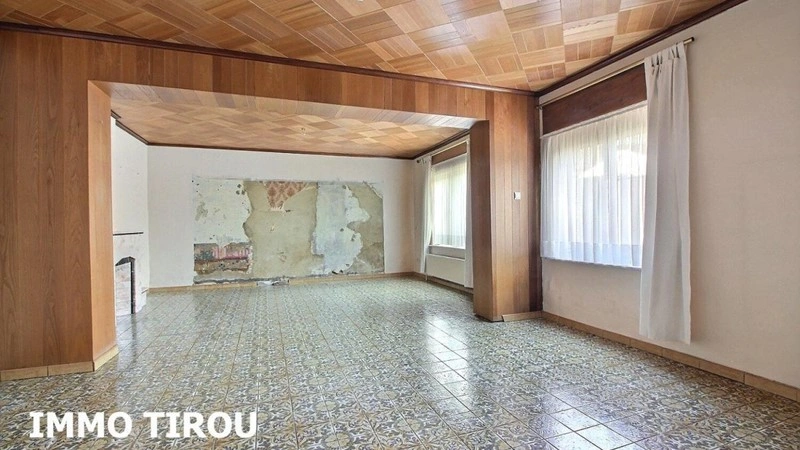 Обновлённый дом 3+1 в Шарлеруа, Бельгия