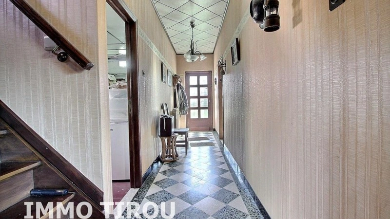 Семейная вилла 3+1 в Шарлеруа, Бельгия