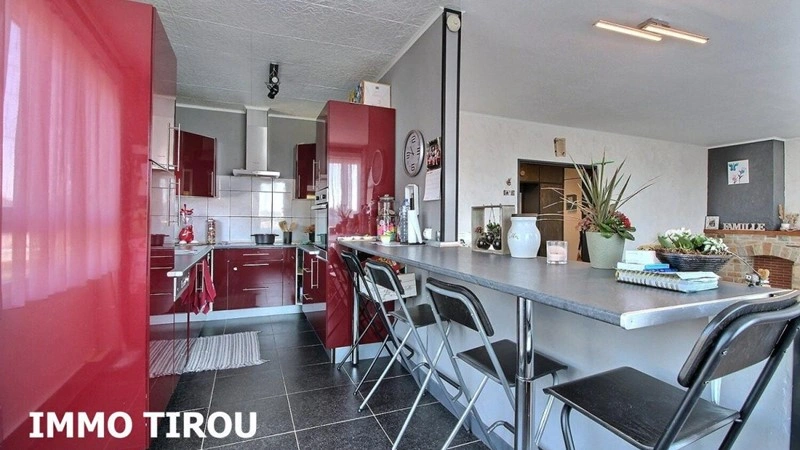 Просторная квартира 119 м² в Шарлеруа, Бельгия