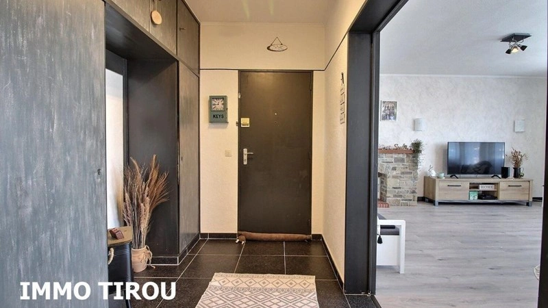 Просторная квартира 119 м² в Шарлеруа, Бельгия