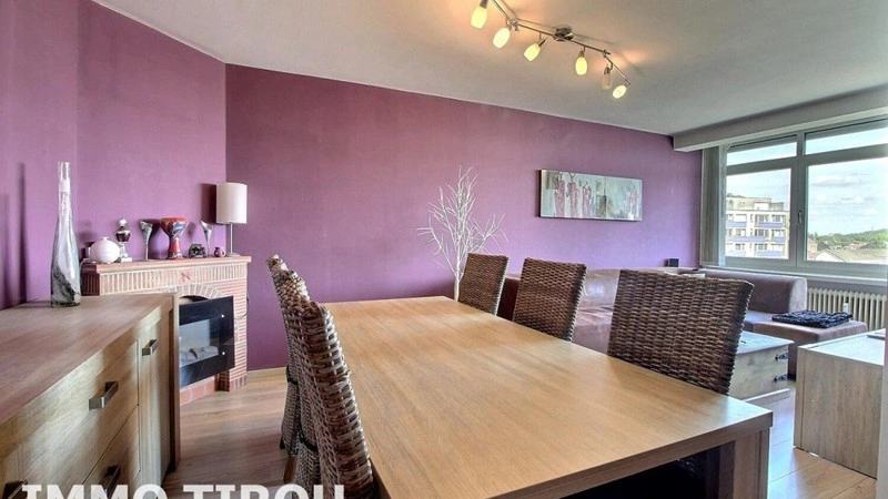 Уютная квартира 2+1 в Шарлеруа, Бельгия