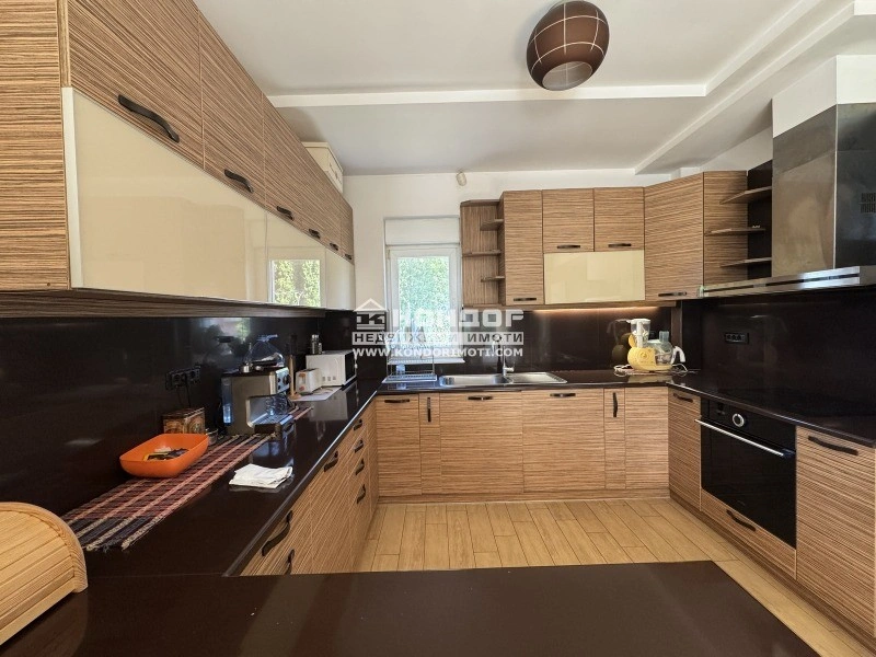 Комфортный дом площадью 473 m2 в Пловдиве, Болгария