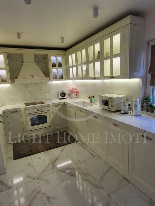 Просторный 4-комнатный дом в Пловдиве, Болгария