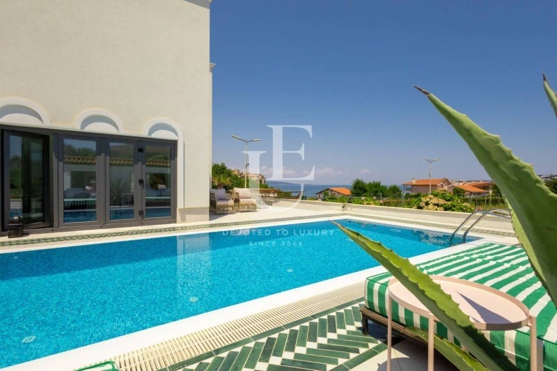 Просторная вилла с 3 спальнями в Бургасе, Болгария