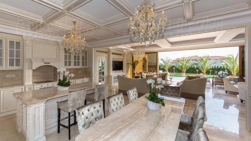 Просторная вилла с 3 спальнями в Бургасе, Болгария