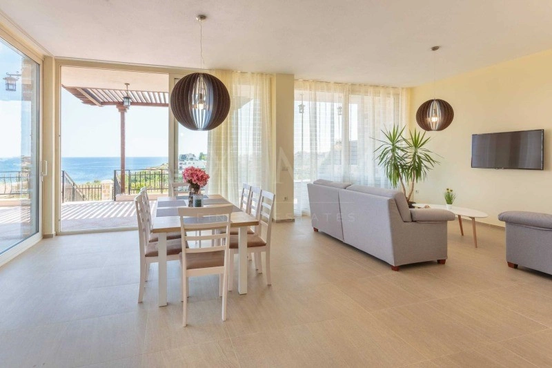 Просторная вилла 314 m2 в Бургасе, Болгария