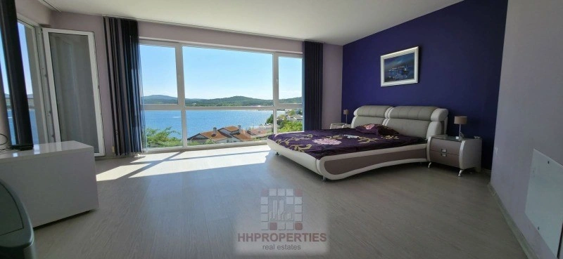 Уютный четырехкомнатный дом в Бургасе, Болгария