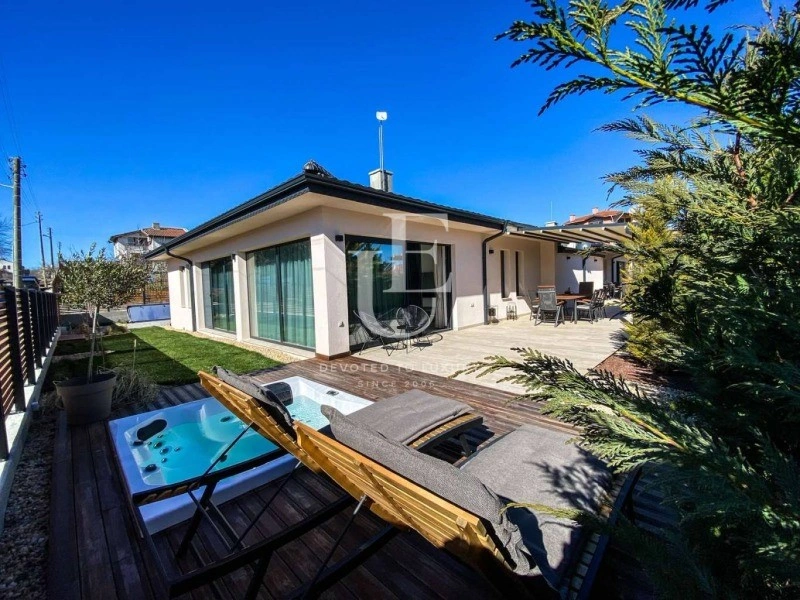 Комфортный дом 303 m2 в Бургасе, Болгария