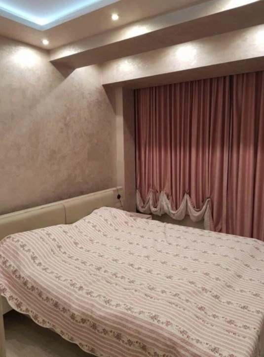 Просторная трёхкомнатная квартира в Бургасе, Болгария