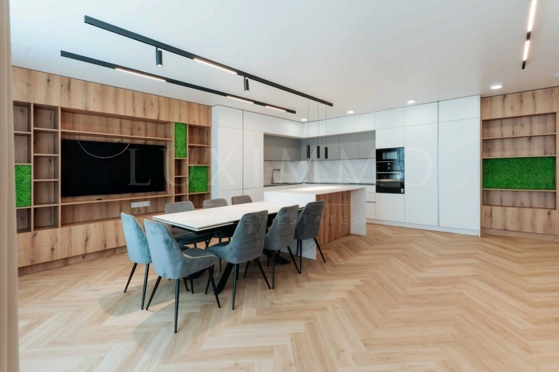 Современная квартира 266 m2 в Бургасе, Болгария