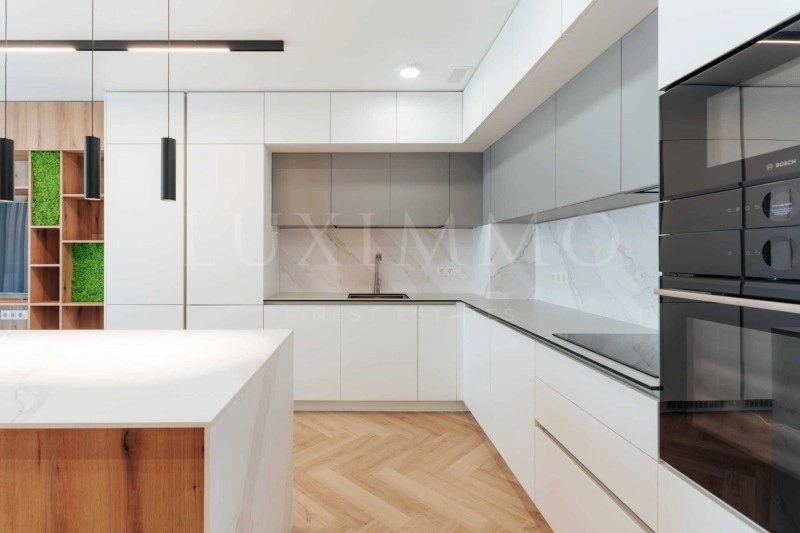 Современная квартира 266 m2 в Бургасе, Болгария