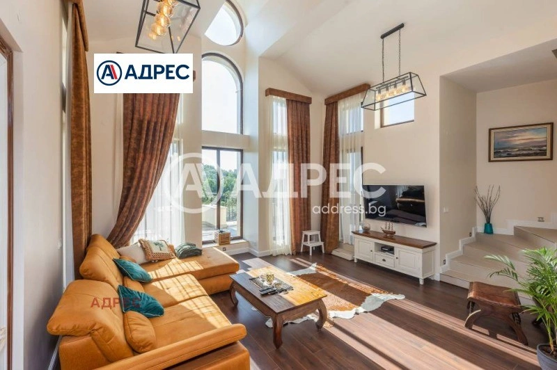 Комфортабельный дуплекс площадью 323 m2 в Варне, Болгария