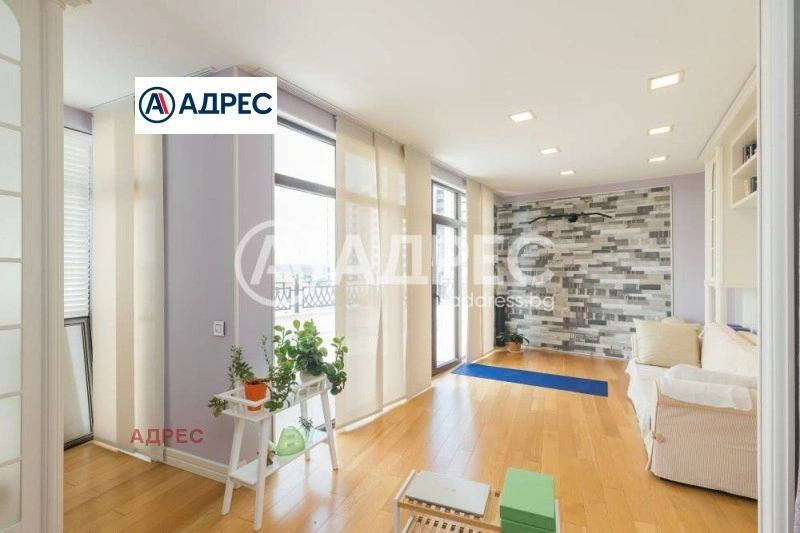 Просторный дуплекс 225 m² в Варне, Болгария