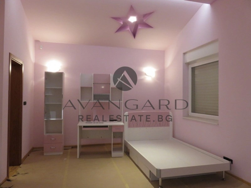 Просторный дом с тремя спальнями в Пловдиве, Болгария