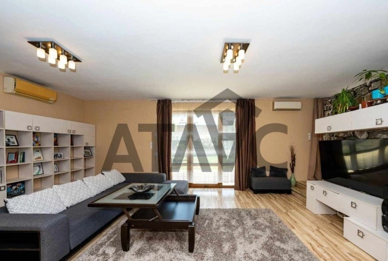 Просторный дом с 3 спальнями в Пловдиве, Болгария