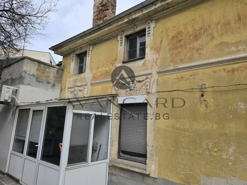 Просторный 3‑комнатный дом в Пловдиве, Болгария