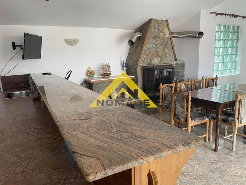 Просторный дом 400 m² в Пловдиве, Болгария