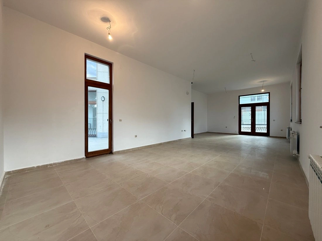 Просторный дом с 6 спальнями в Софии, Болгария